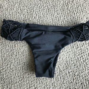 Mikoh bikini bottoms black medium Made in Indonesia